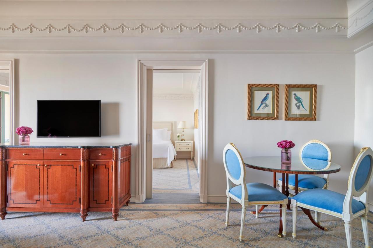 Four Seasons Hotel Alexandria At San Stefano Экстерьер фото A suite at the Four Seasons Hotel