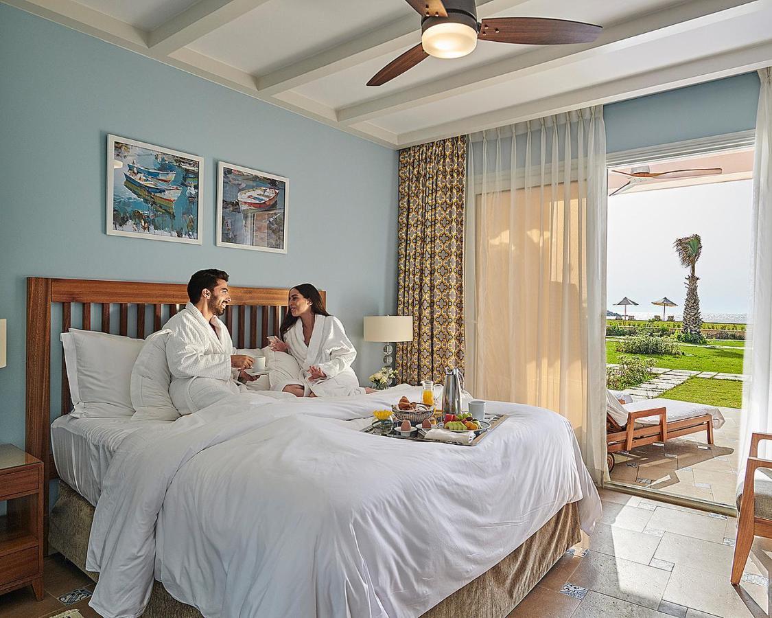 Four Seasons Hotel Alexandria At San Stefano Экстерьер фото A room at the Hilton Alexandria Golf Resort
