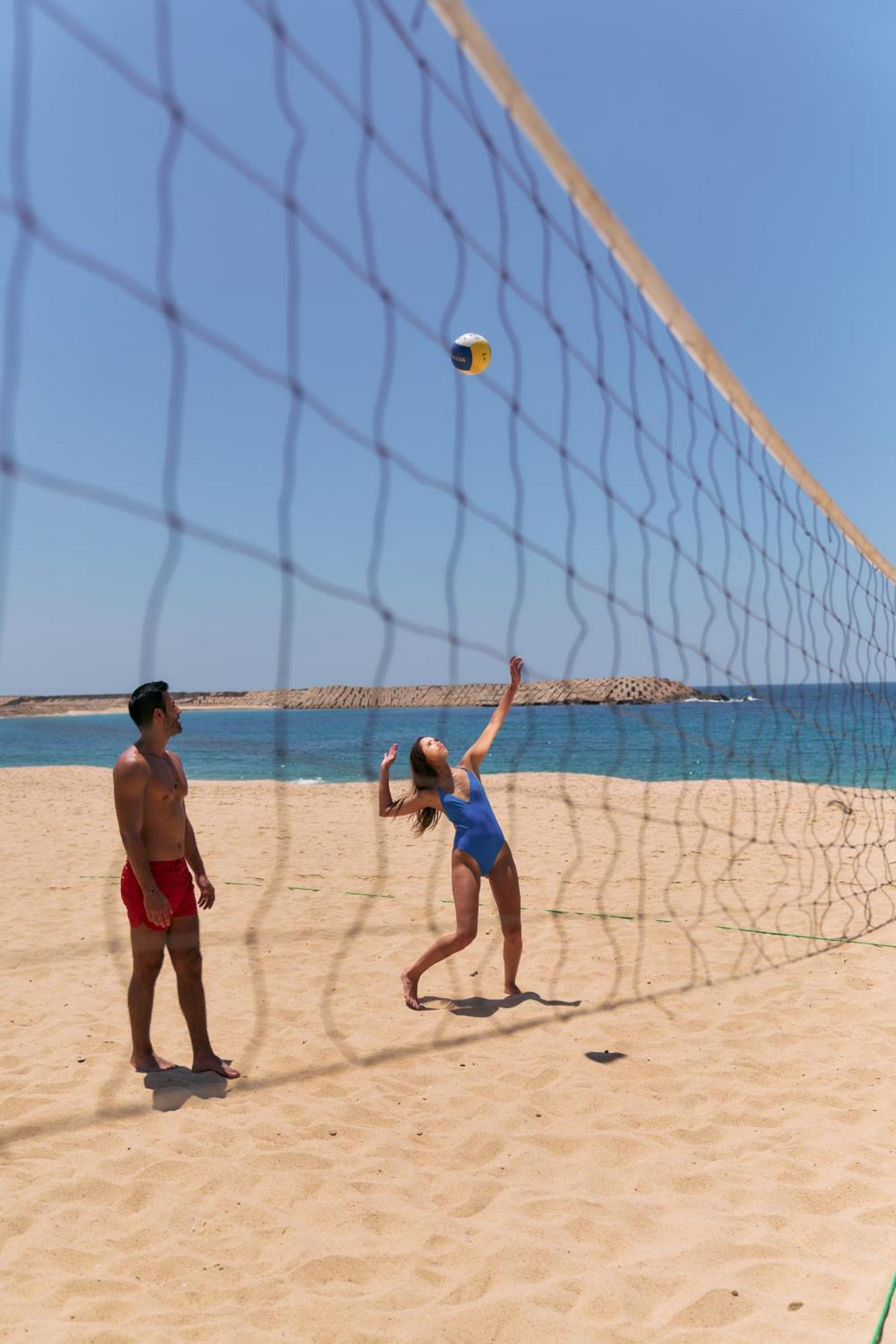 Four Seasons Hotel Alexandria At San Stefano Экстерьер фото Beach volleyball